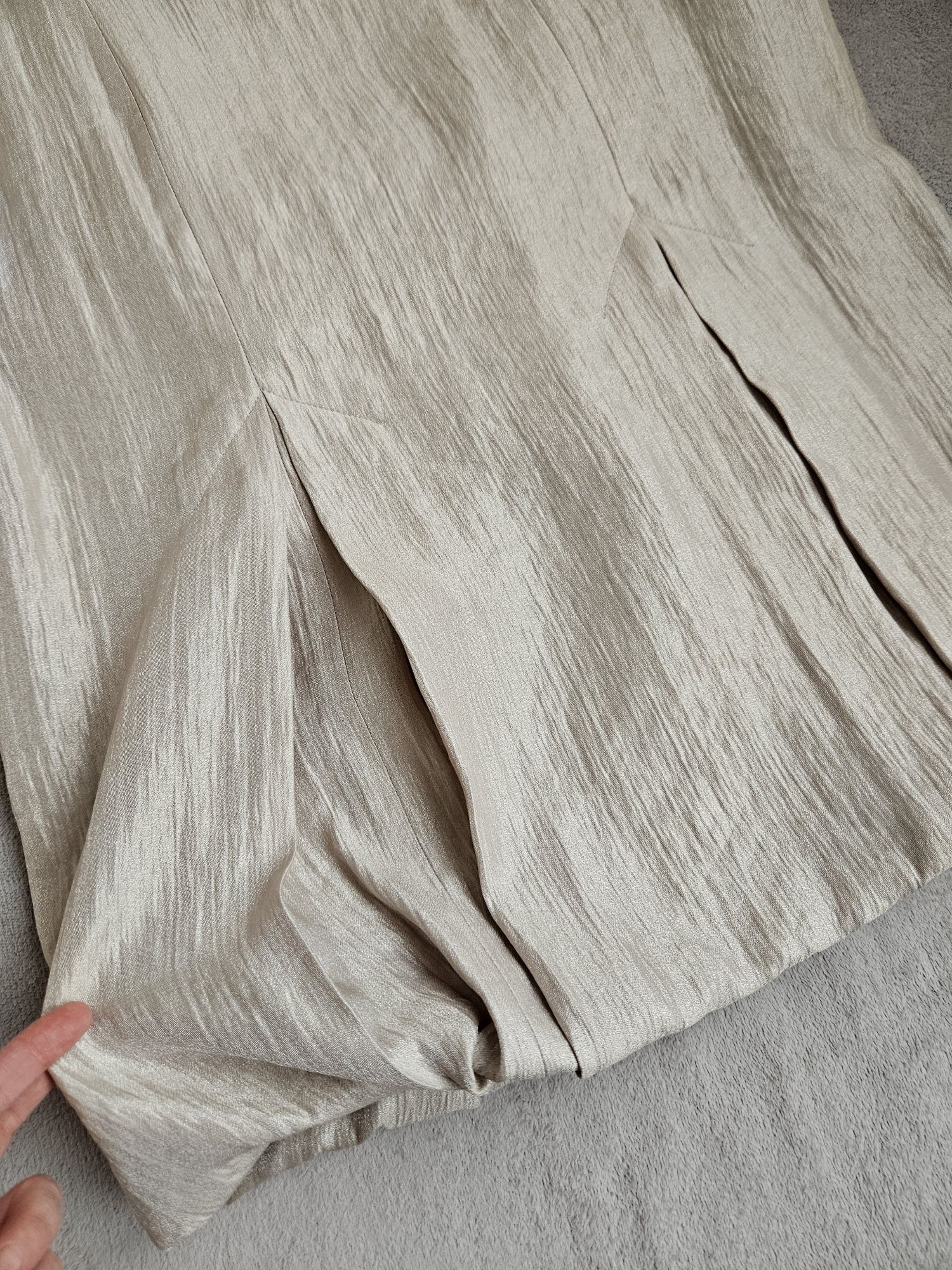 Rochie aurie tip gogosar
