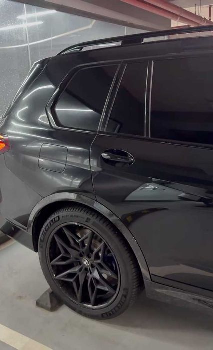 Продаю шикарную карбон + кованный диски с шиной 22 для BMW X5/X6/X7!