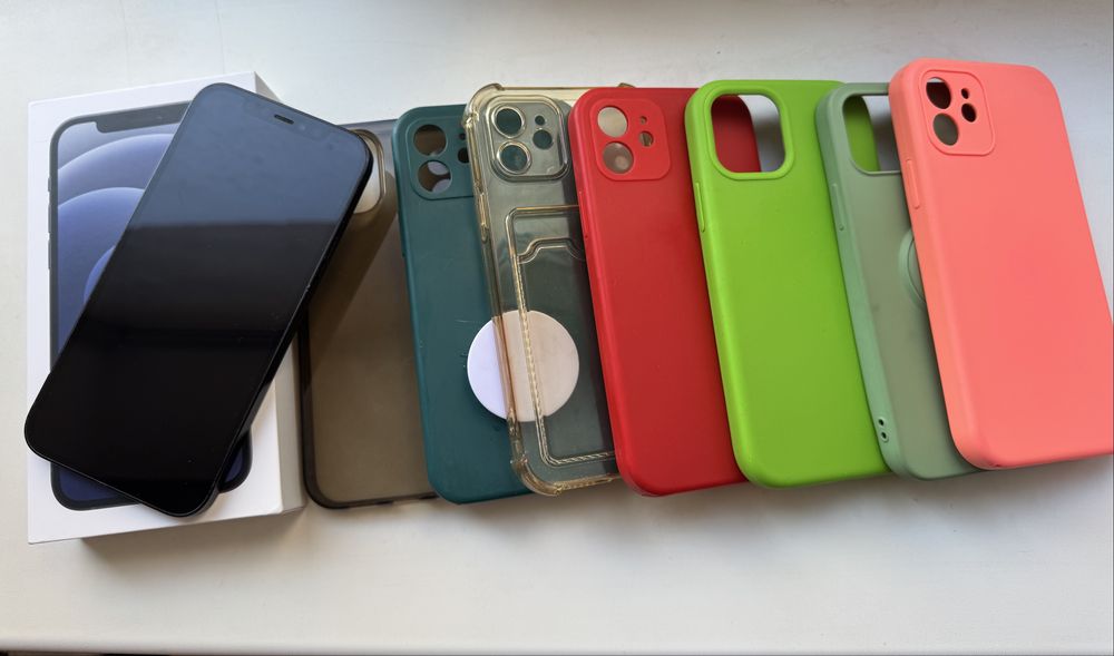 Айфон 12 в хорошем состоянии