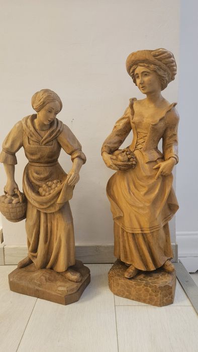 Două statui sculptură în lemn masiv