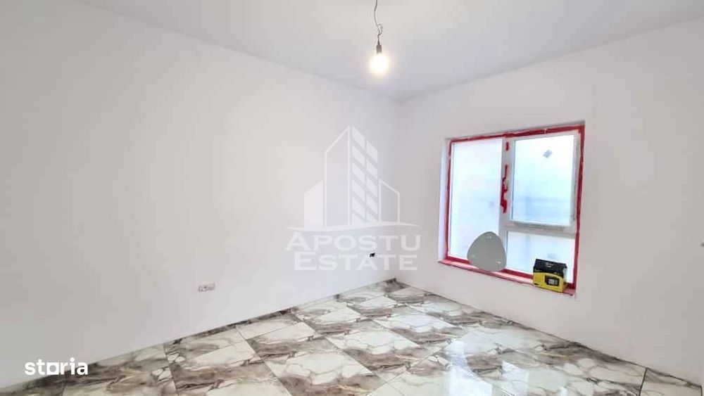 Duplex pe parter in vatra satului, Giarmata