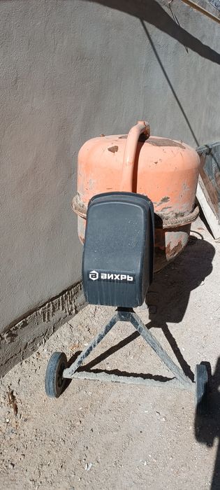 Бетономешалка Вихрь. На 230 литров
