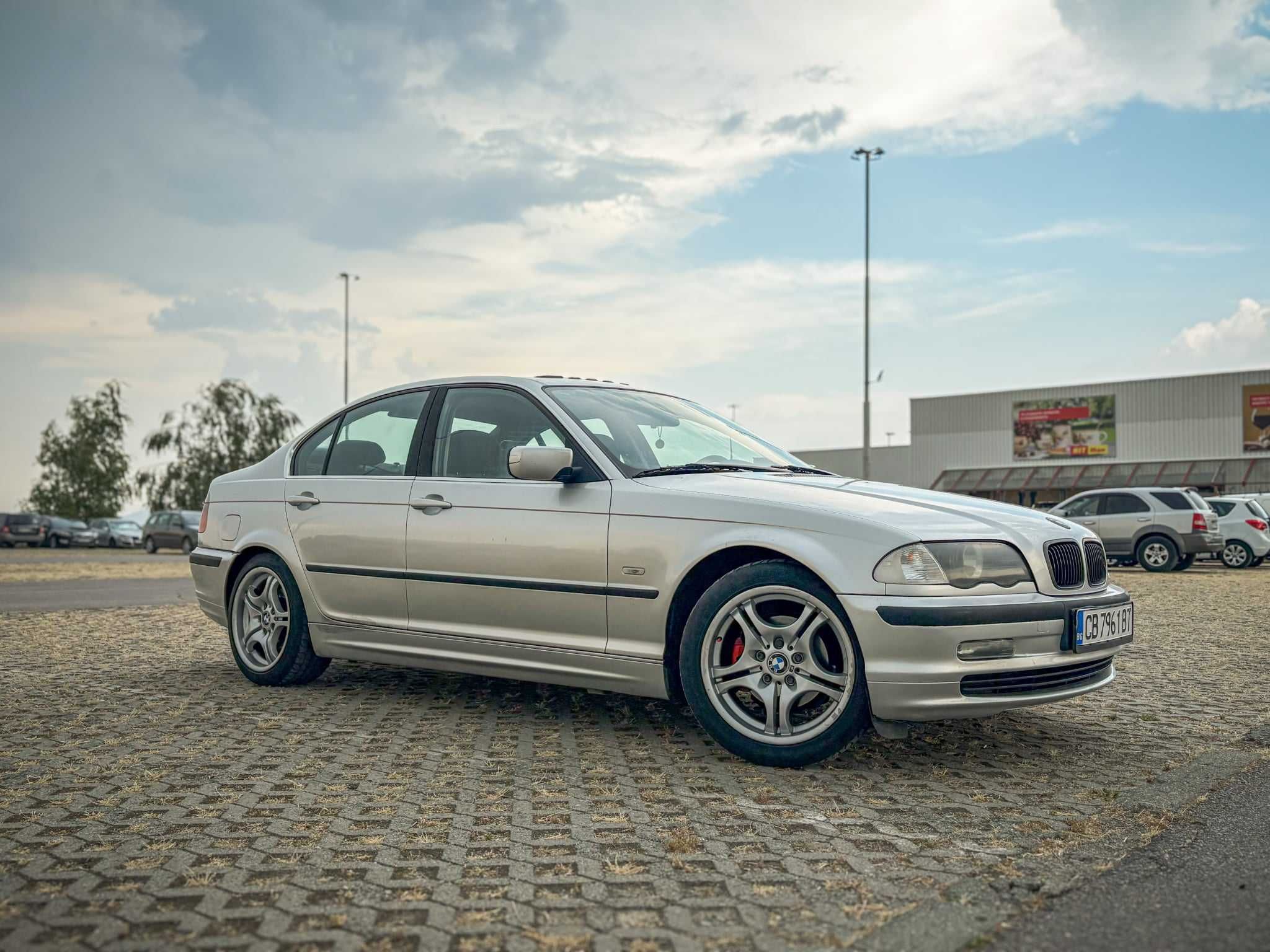 BMW E46 320i Обслужена, със сервизна история и нова хидравлика!