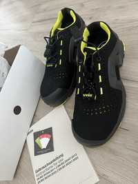 Bocanci protectie ESD / Safety shoes
