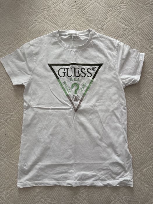 Нови дрехи на Guess