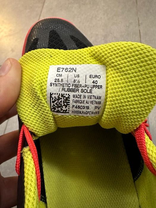 Pantofi sport fotbal Asics nr 40