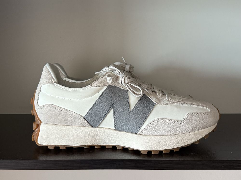 New Balance 327 / 45номер 29см Стелка Нови с Кутия