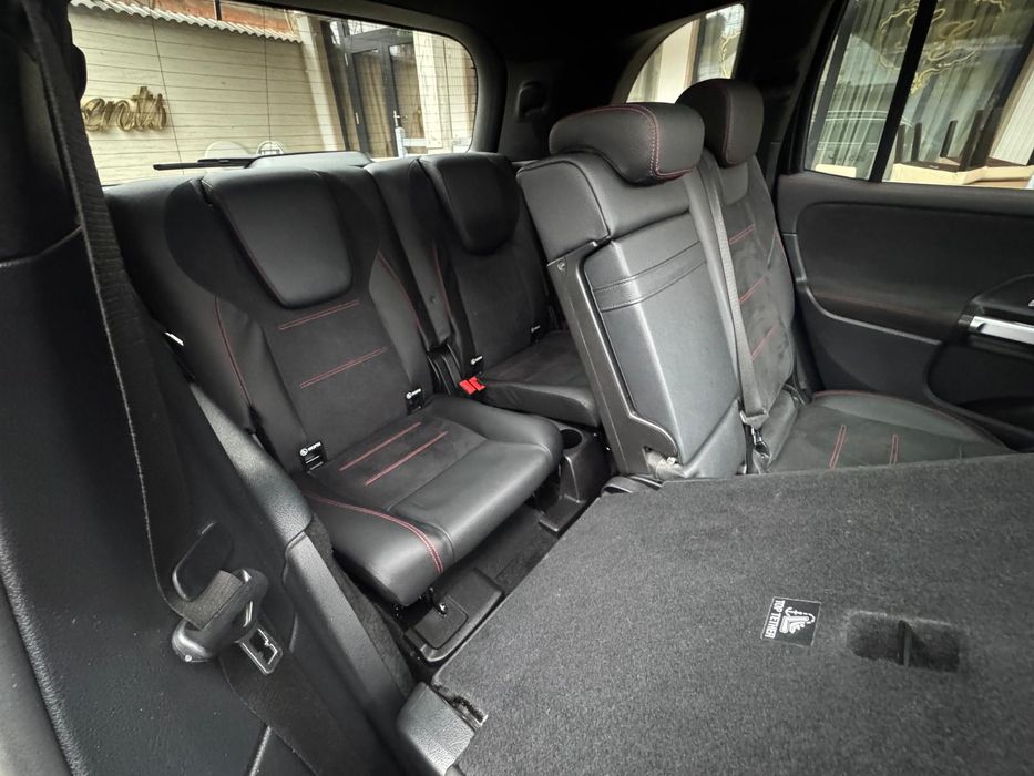 Mercedes Benz GLB200 / AMG / Pano/ Euro 6