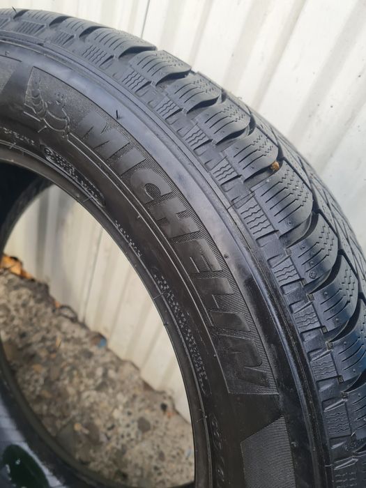 2 Anvelope de iarna *255/55R18*Michelin*LICHIDARE STOC*75 Lei Buc*