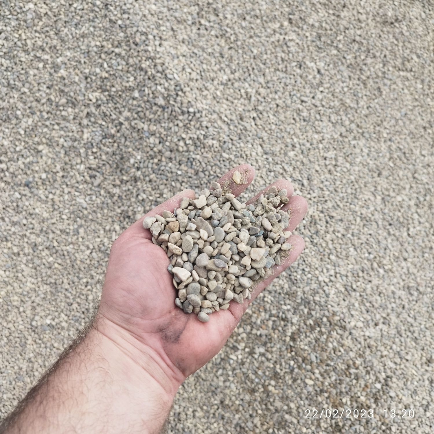Transport nisip pietriș moloz Pamant negru vegetal / demolări manuale