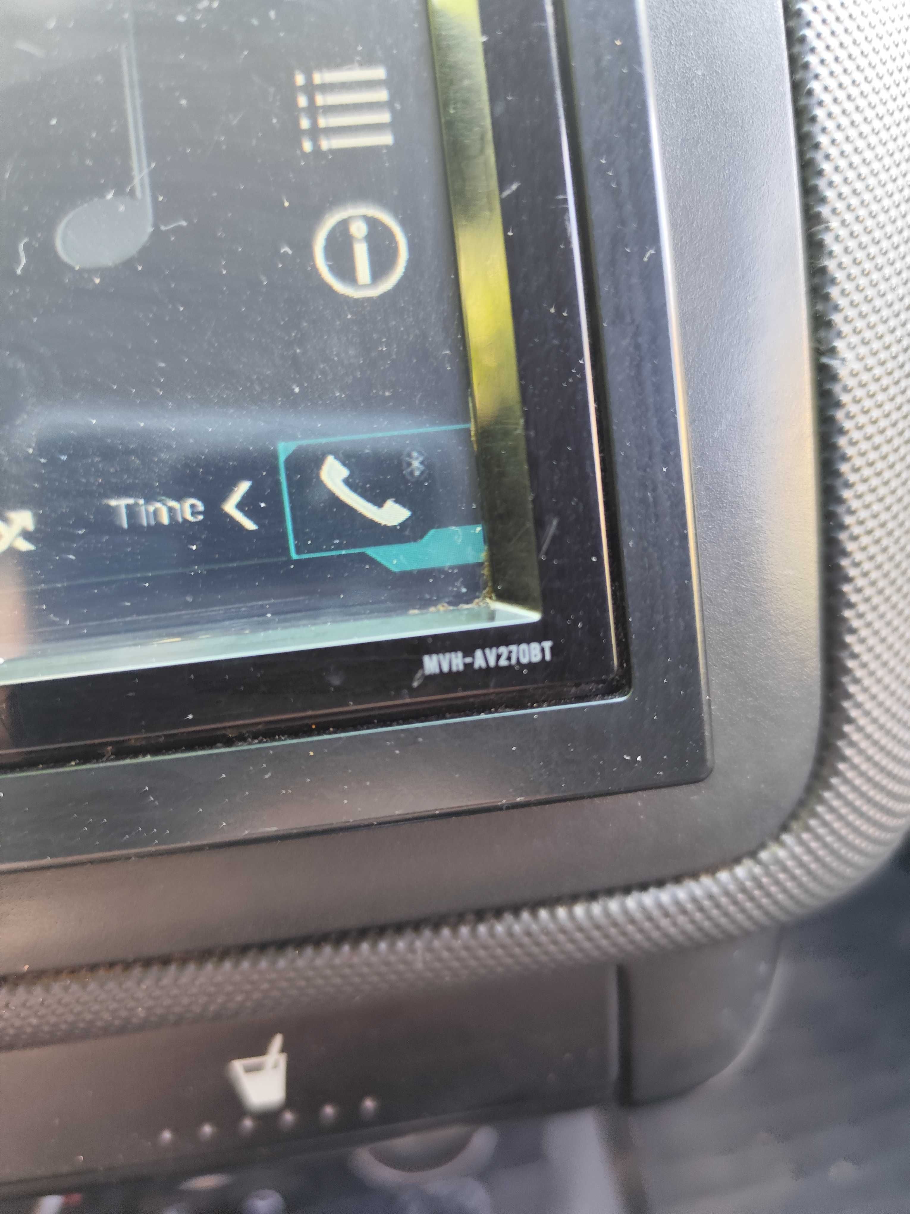 Мултимедия Pioneer MVH-AV270BT