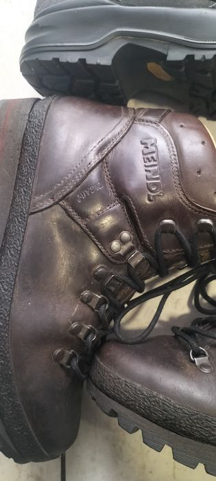 Bocanci Meindl , Lowa