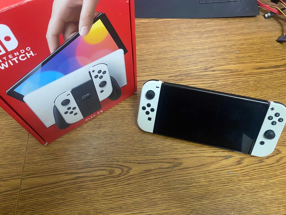 Nintendo Switch OLED (белый) чипованный 512 ГБ флеш