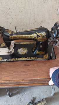 Швейная машина ножная в рабочем состоянии 700 000 сум
Территориально С