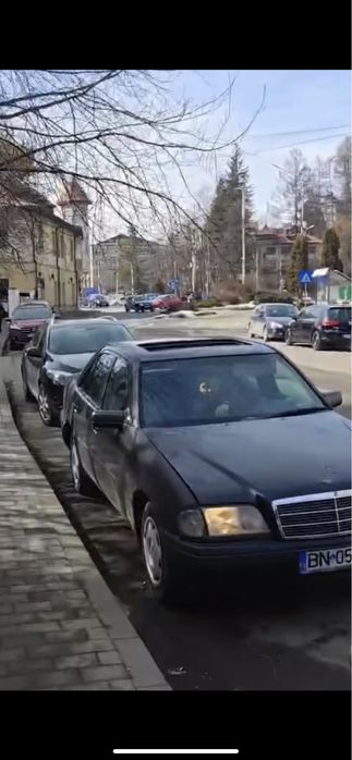 Mercedes Benz ( 2x Merț uri la prețul afisat)