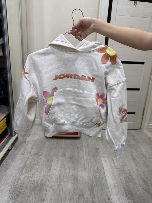 Продам спортивный костюм nike для девочки