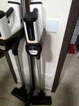 Aspirator vertical Karcher VC 7 Cordles - 2 acumulatori