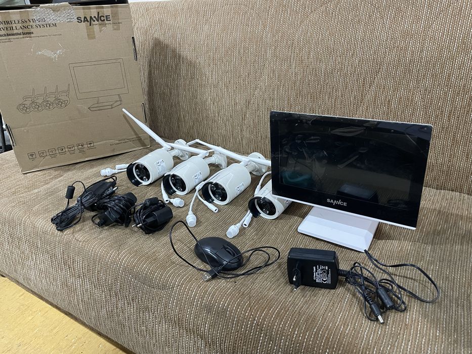 Пълен комплект видеонаблюдение WIFI камери 4бр , NVR с монитор.