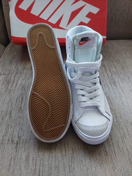 Кецове Nike Blazer mid