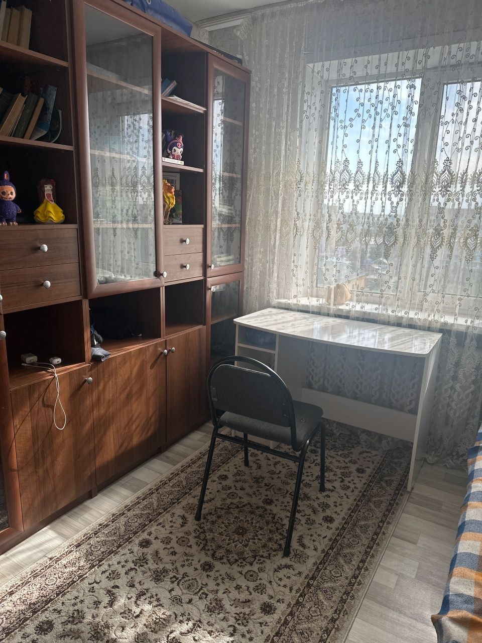 Продам шкаф стеллаж
