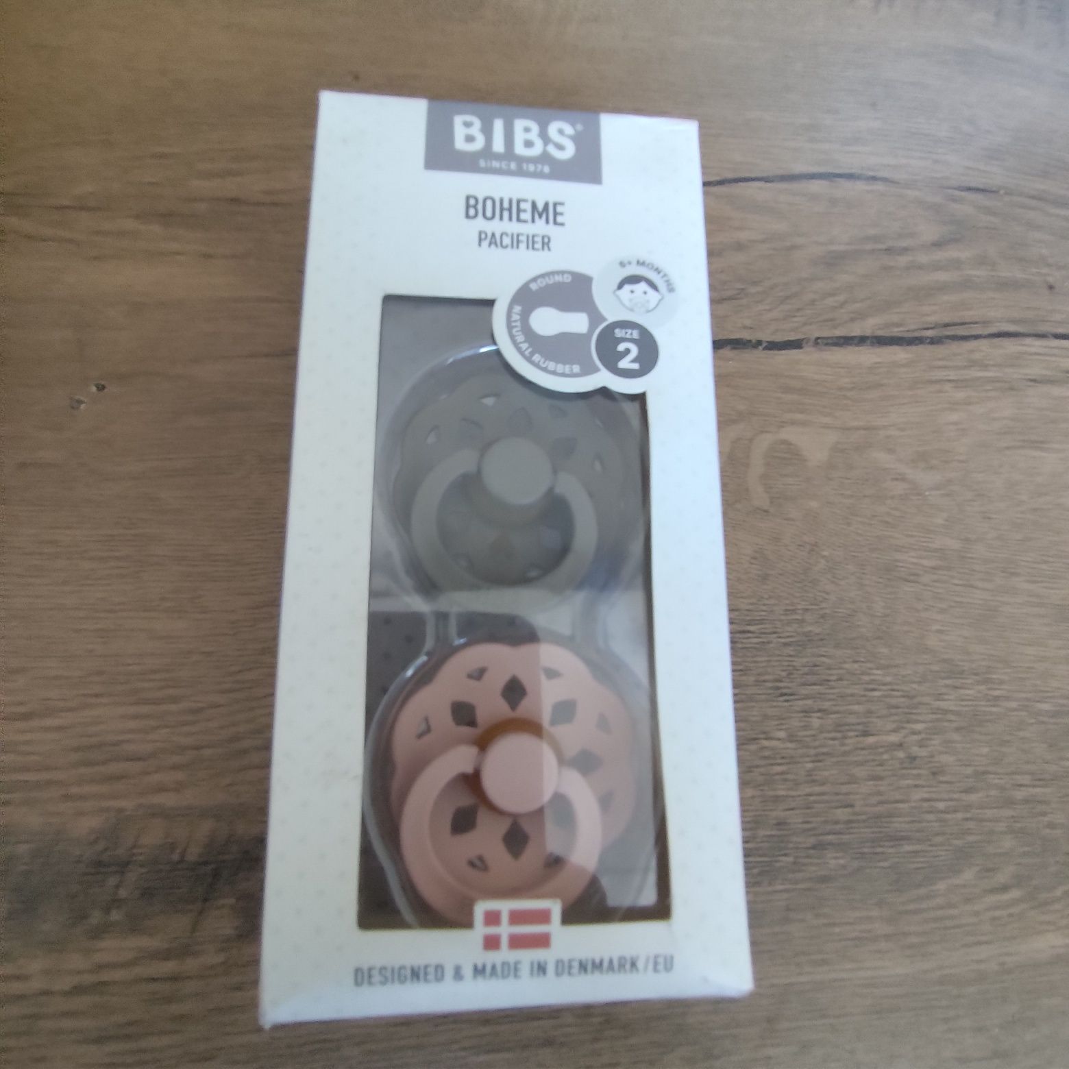 Комплект от 2 бр. залъгалки BIBS Boheme, естествен каучук,6+ месеця