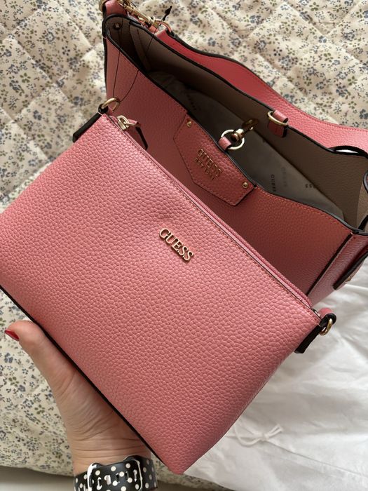 Дамска Чанта Guess