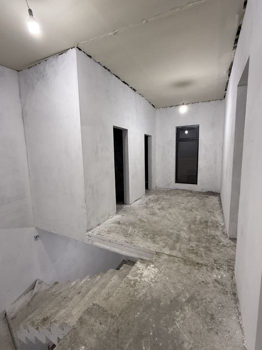 Тан хаус 2 сотик 2 этаж