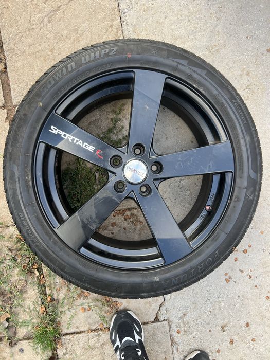 Джанти с гуми 19' 5x114.3 Kia Sportage