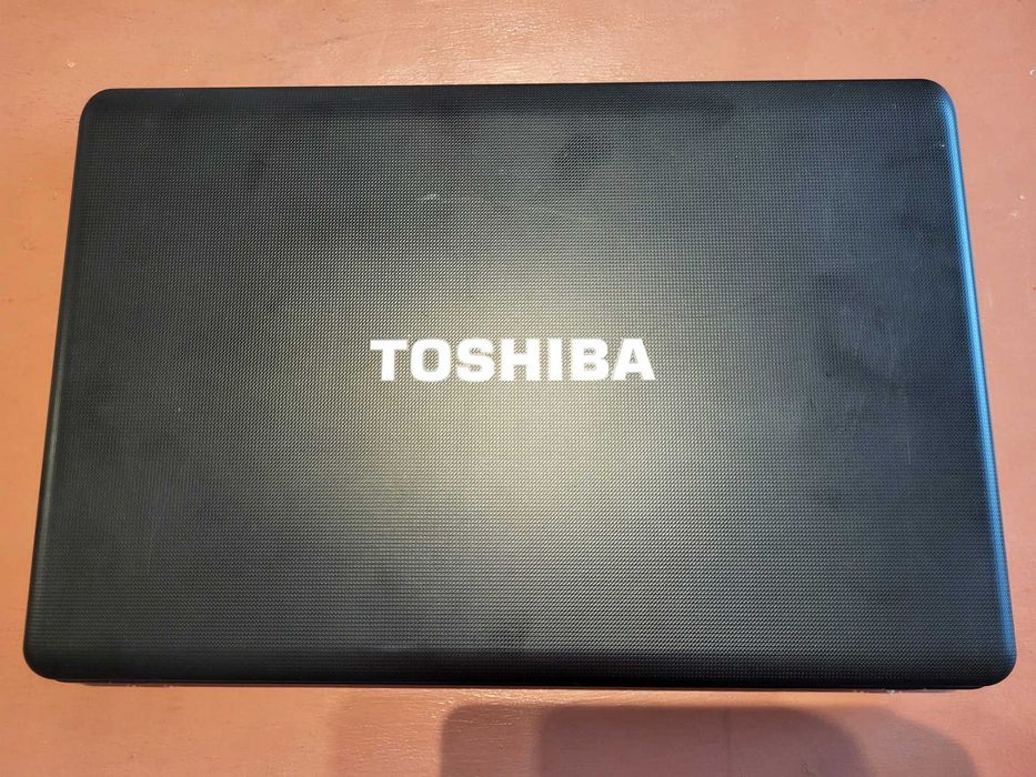 Toshiba Satellite C660D 15.6" CPU AMD E-300 1.3 GHz 8Gb DDR3 256Gb SSD