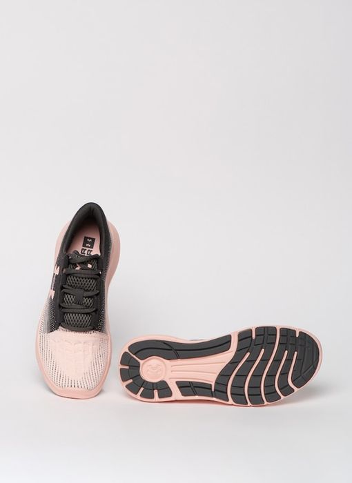 Adidasi Under Armour