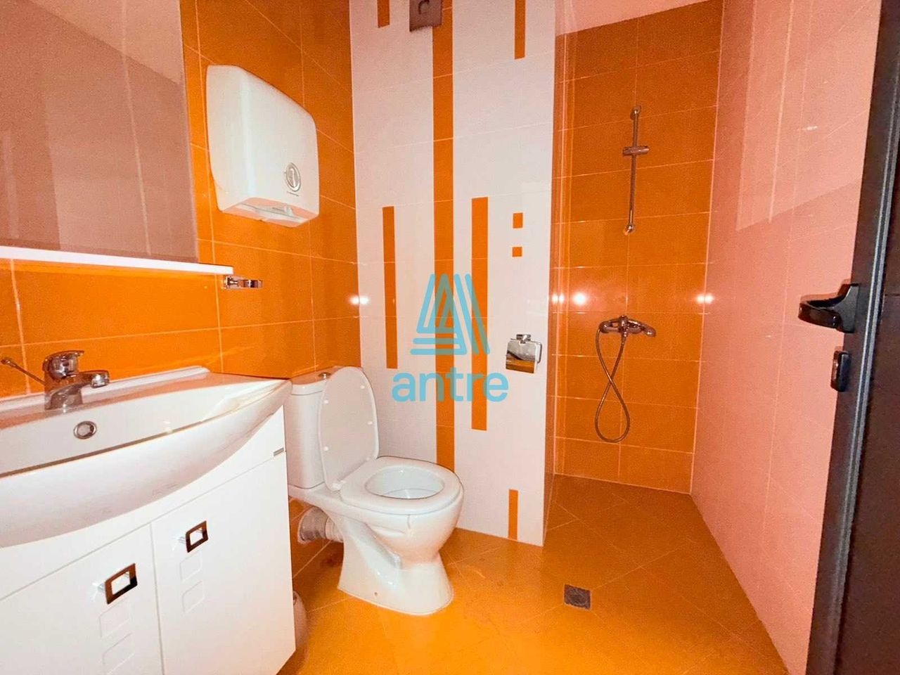 Продава се Четиристаен апартамент в София, Оборище - 120 кв.м за 1488 €/кв.м - Снимка #13
