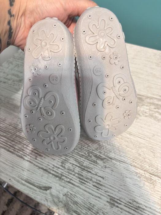 Пантофки за момиченце