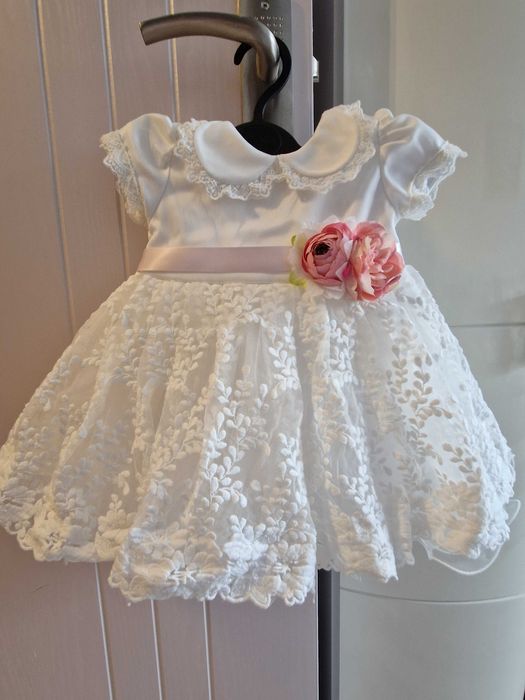 Rochite  bebe  botez