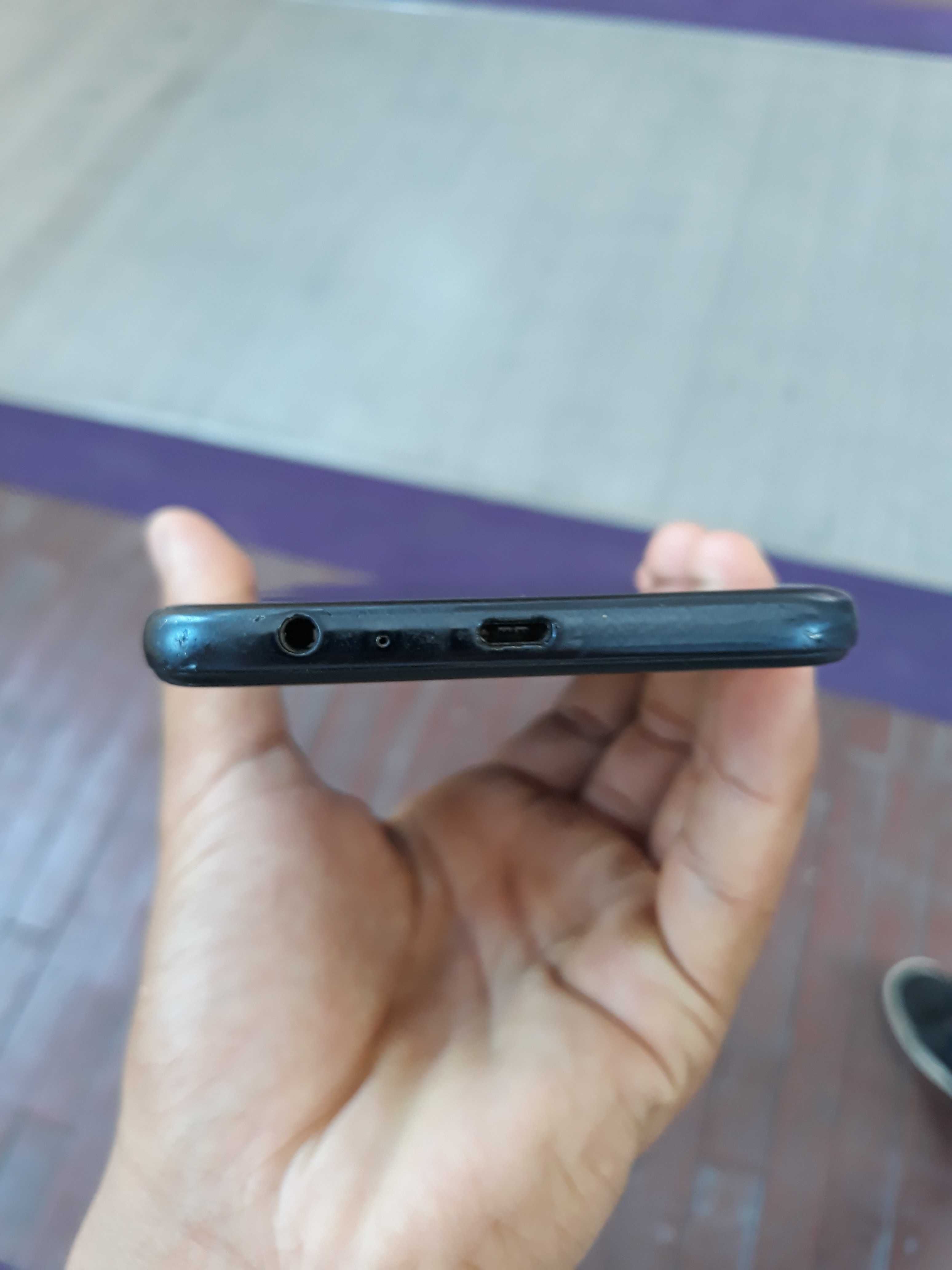 Samsung J6+ 32 gb