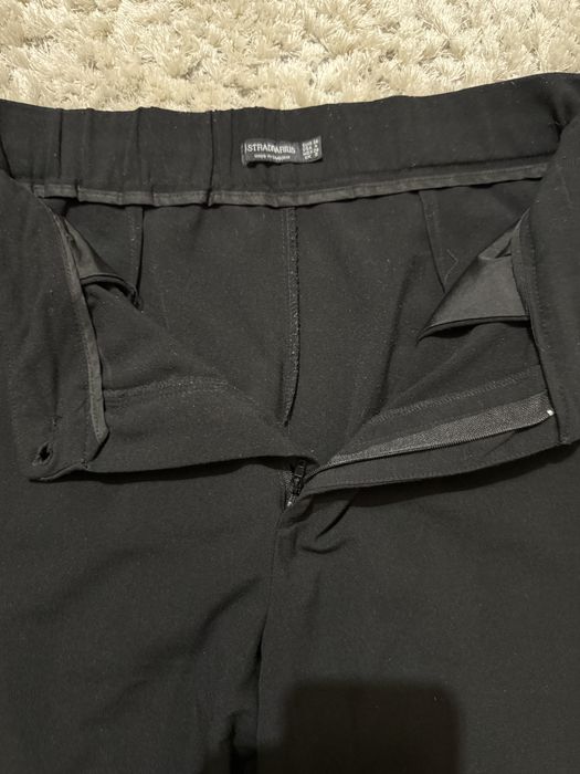 Pantaloni largi Stradivarius