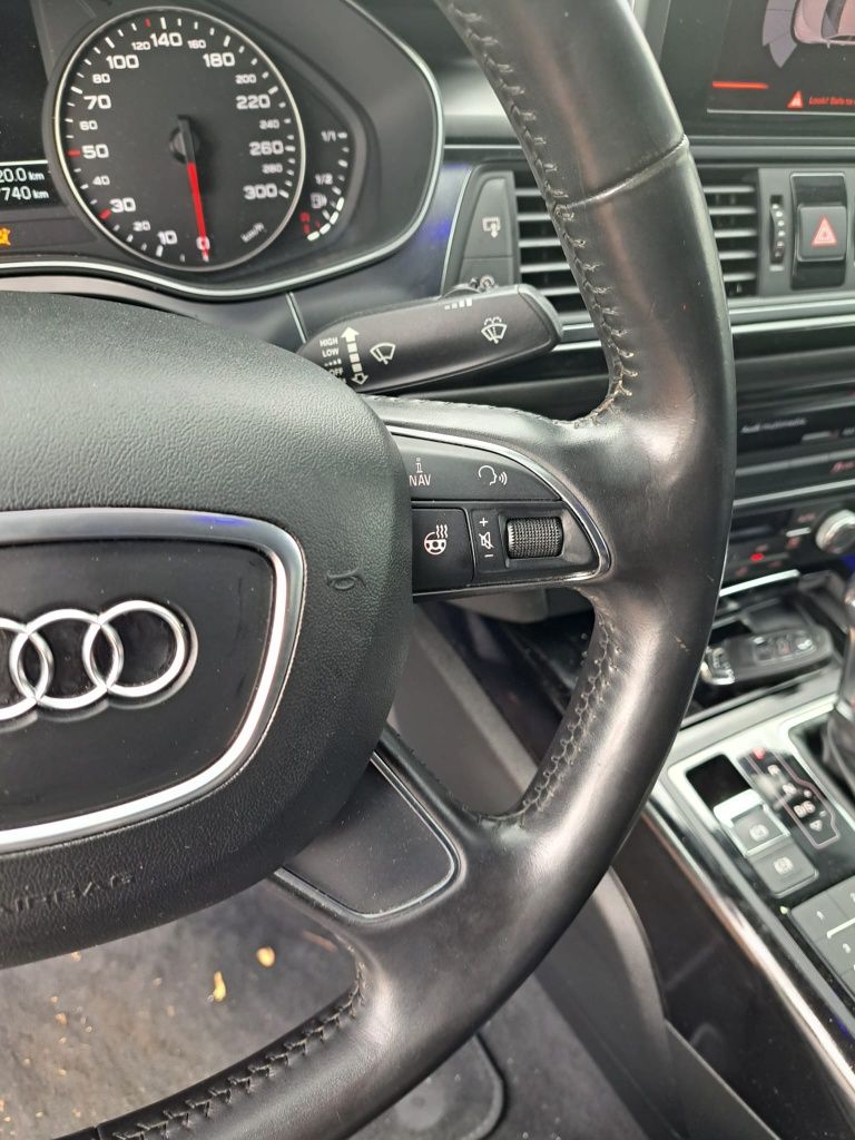 Dezmembrez Audi a6 c7 3.0 d an 2012