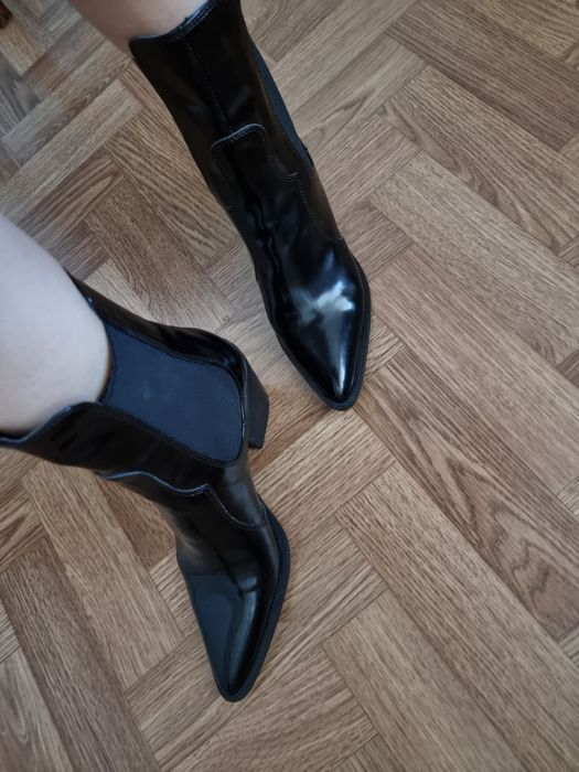 Ghete dama gen ciocate, zara,mărimea 41!