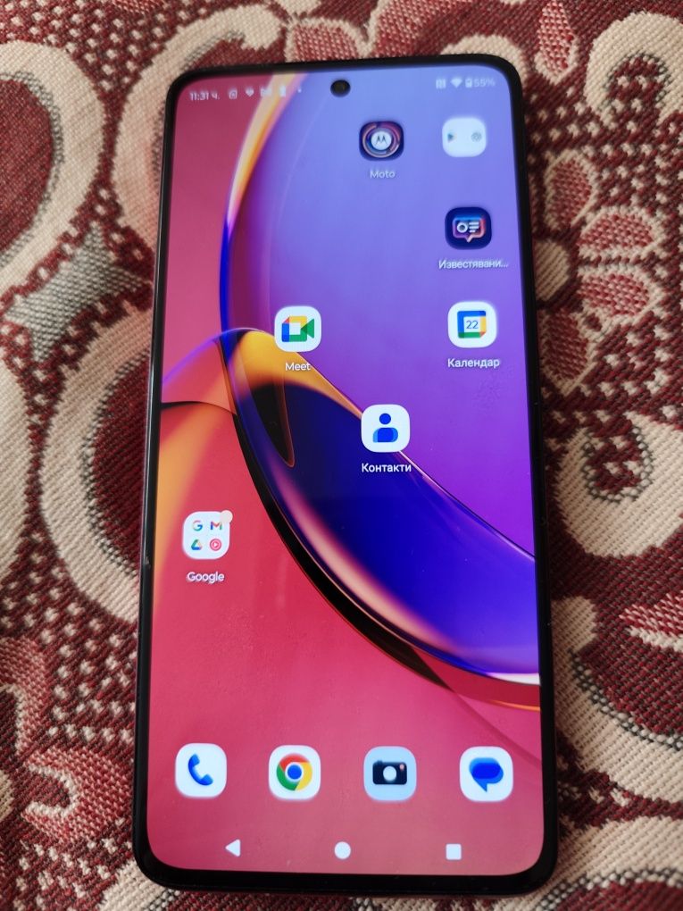 Телефон Moto G84