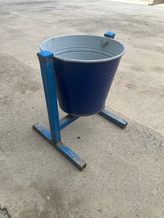 Урны  металлические