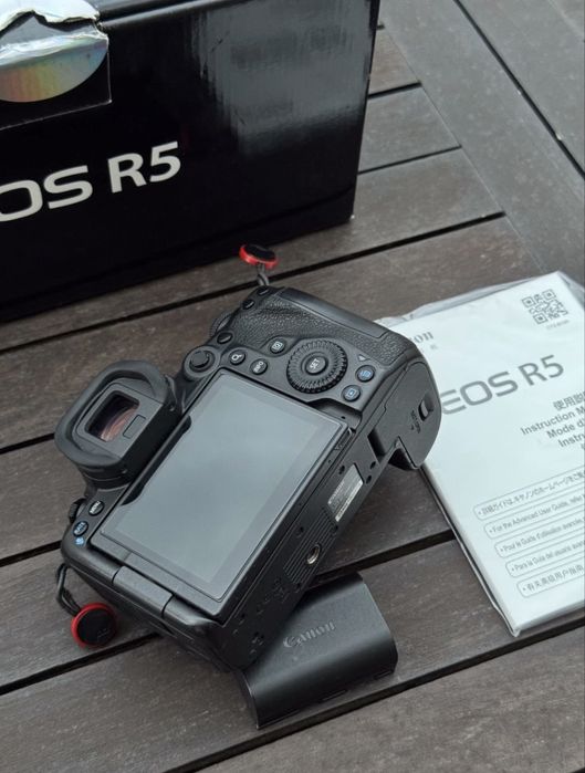 Canon r5 body full frame stare excelenta