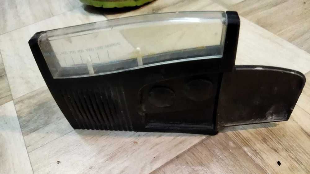 Radio portabil cu bateri