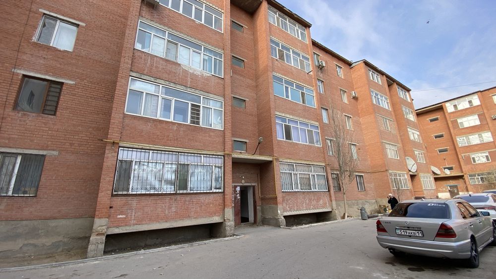 Продается 2-х комнатная квартира в мкр. Мерей 24б.