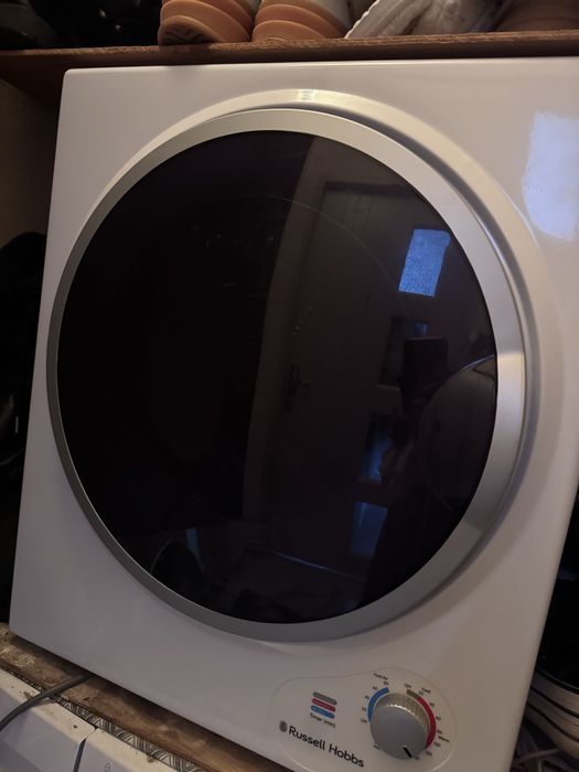 Uscator de rufe Russell Hobbs!