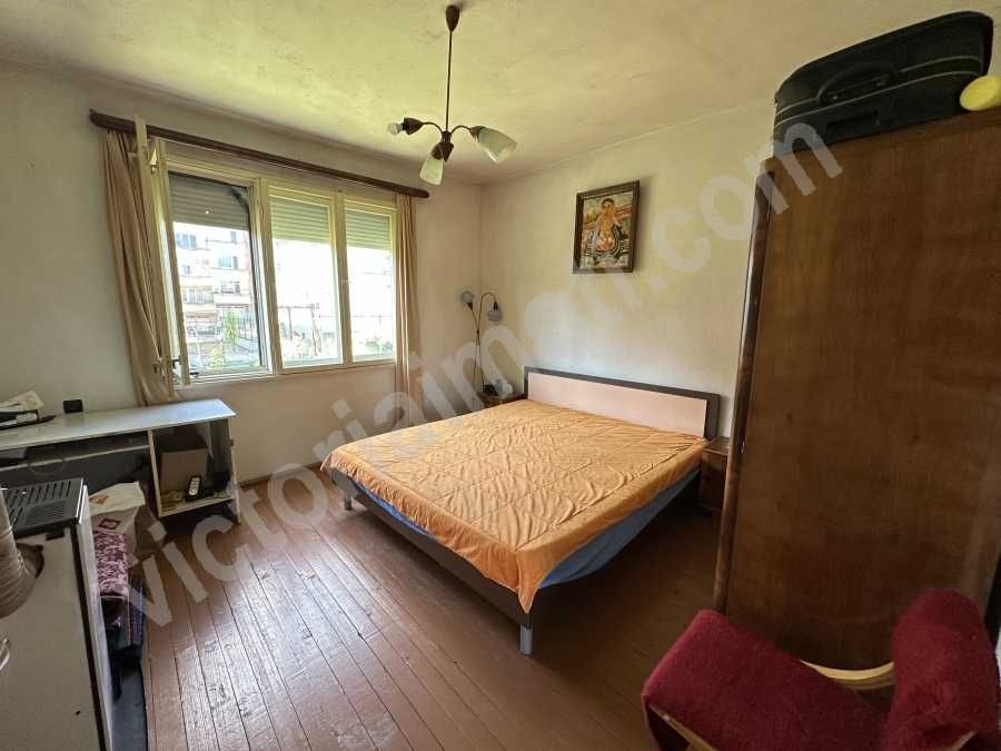 Продава се Къща в Горна Оряховица - 316 кв.м за 1314 €/кв.м - Снимка #9