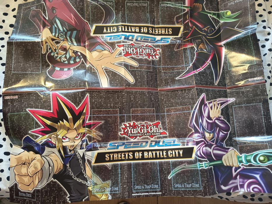 Карти Ю ГИ О + игрални полета