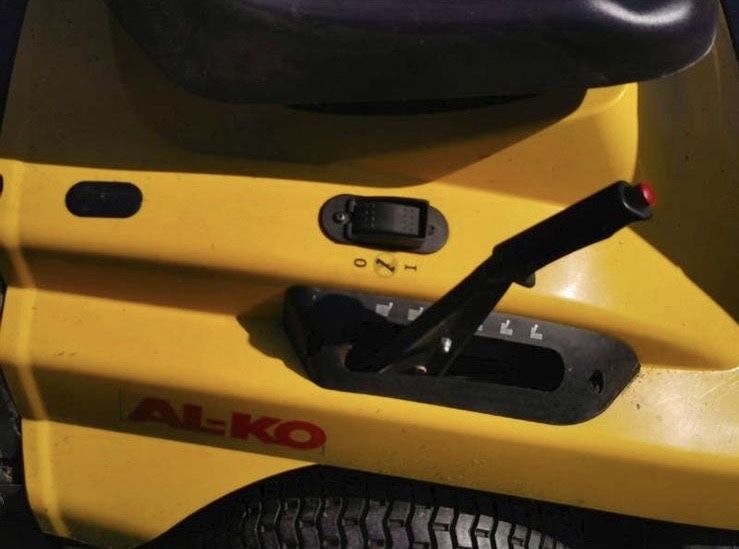 Tractoras de tuns gazonul AL-KO Comfort T-1000