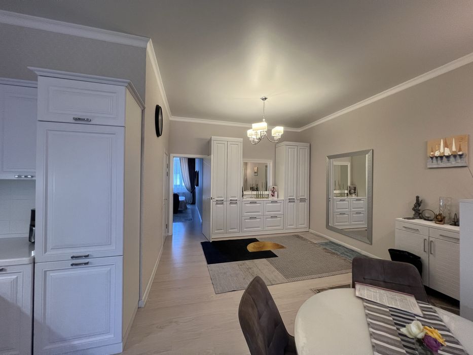 2 комнатная квартира с ремонтом в новостройке // Алтын Арка, ипотека