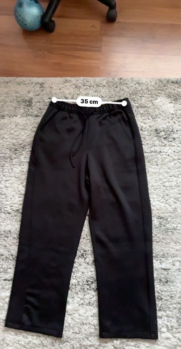 Pantaloni largi negri bershka