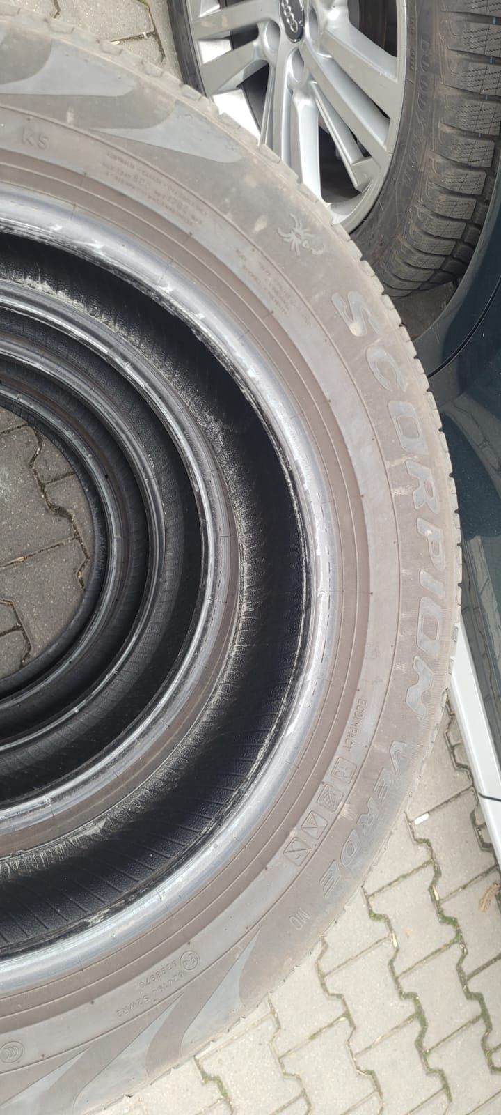 Vând Cauciucuri  Pirelli Scorpion second hand
