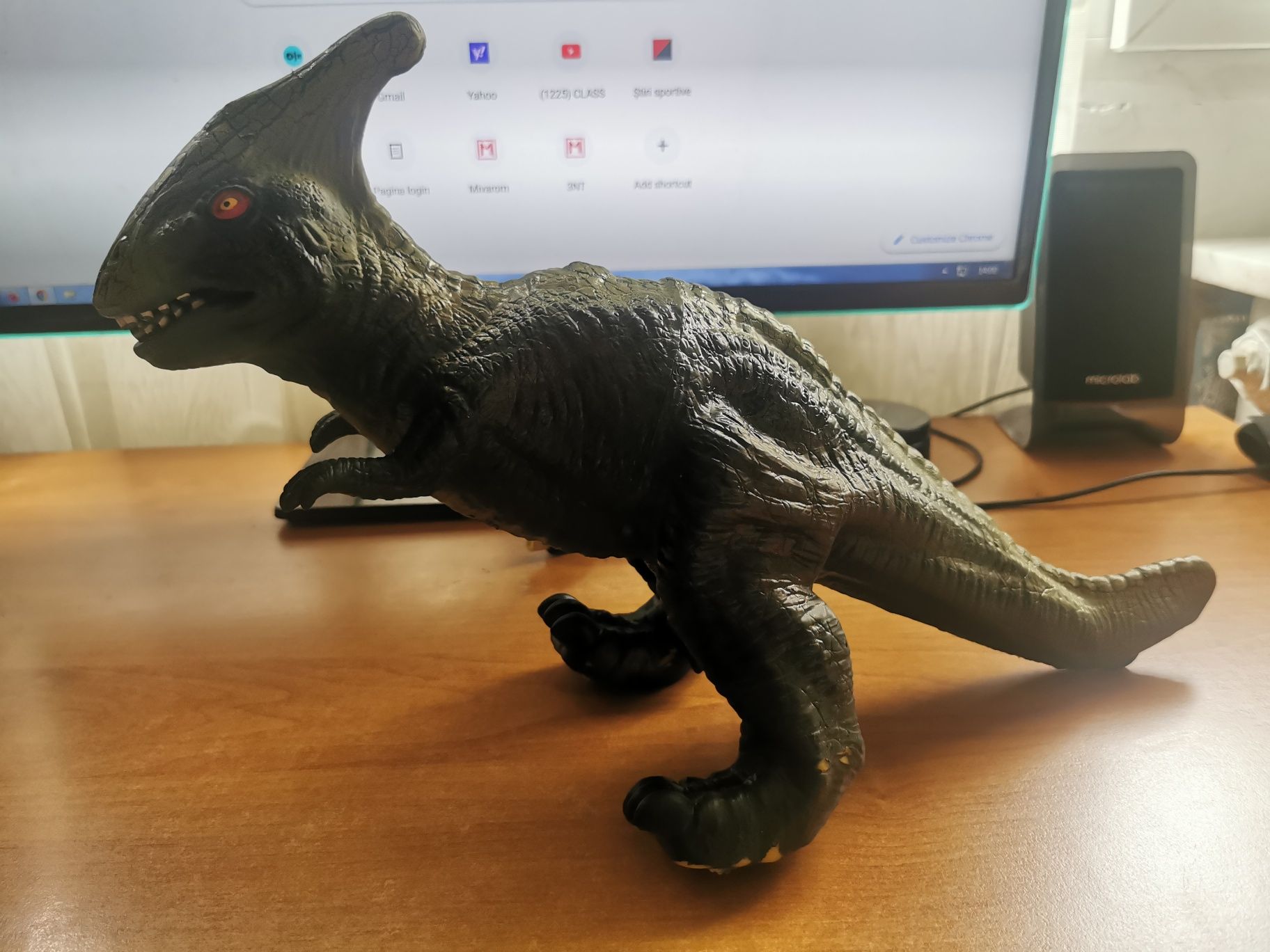 Dinozaur mare cauciuc/ Dinozaur realist 40 cm